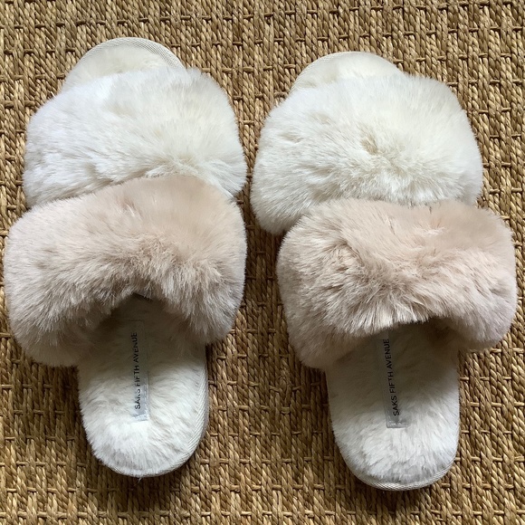 Comfy slip on slippers - so soft!  Size S or 7/8. - Picture 1 of 9